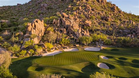 Desert Highlands .